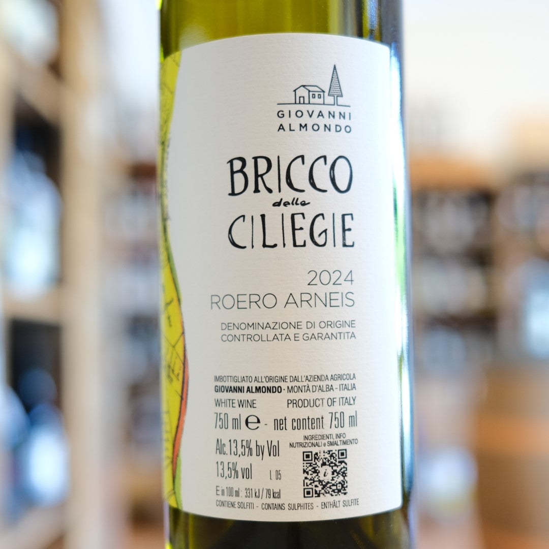 Roero Arneis Bricco delle Ciliegie 2025 Giovanni Almondo, da vigneto a Montà su suoli sabbiosi. Roero Arneis DOCG vinificato e affinato in acciaio.