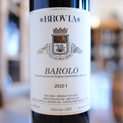 Barolo 2021 Brovia etichetta label bottle