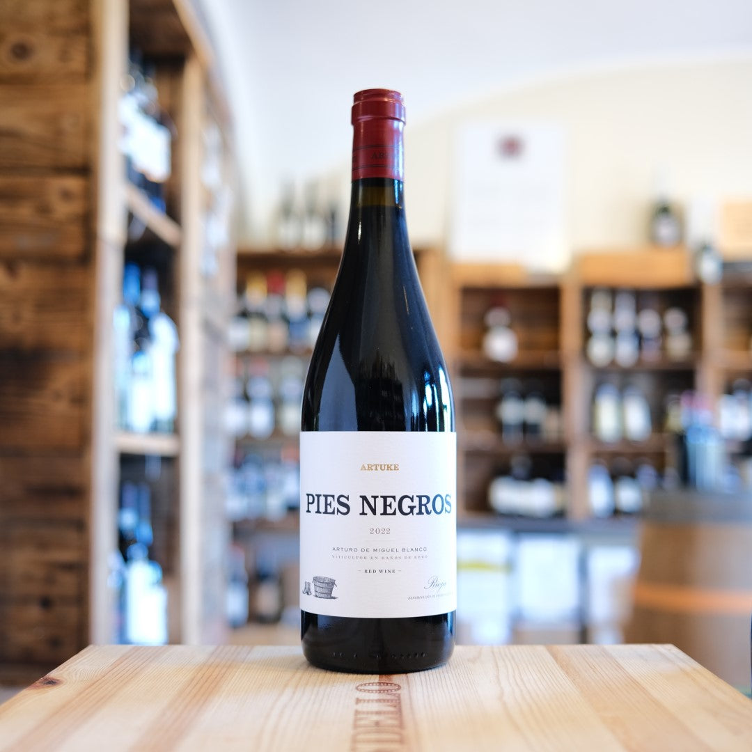Rioja Pies Negros 2022 Artuke bottiglia | Rioja DOCa Tempranillo wine bottle Spain