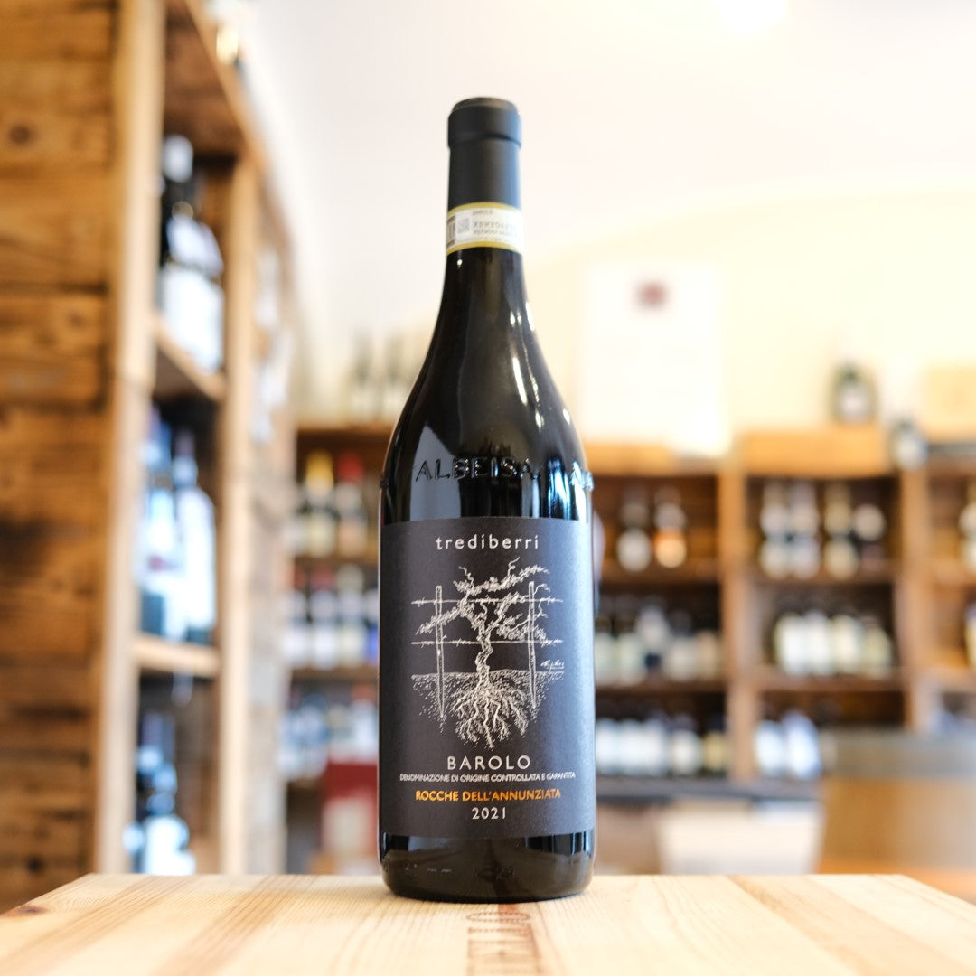 Bottiglia Barolo Rocche dell’Annunziata 2021 Trediberri La Morra Nebbiolo red wine bottle