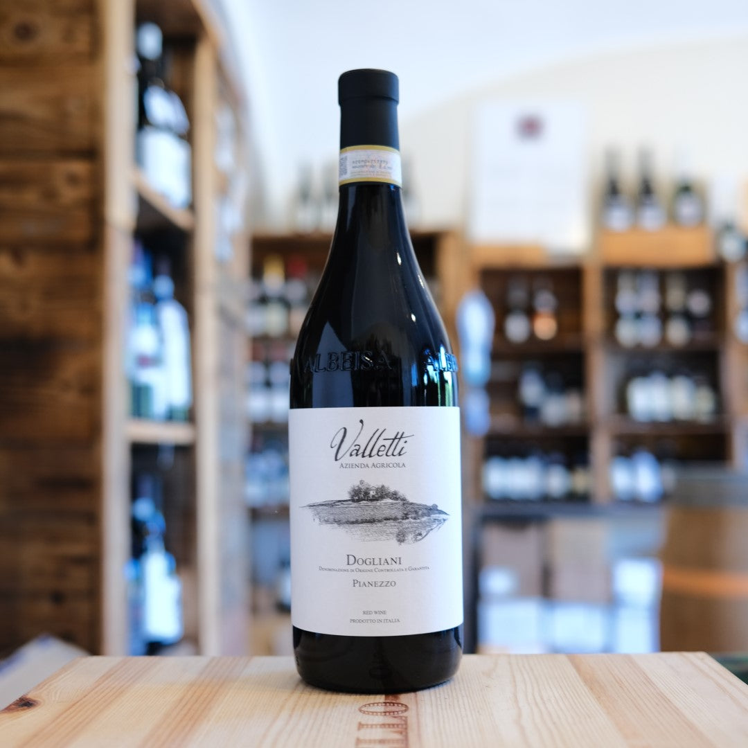 Bottiglia Dogliani Pianezzo 2025 Valletti Dogliani Piemonte red wine bottle