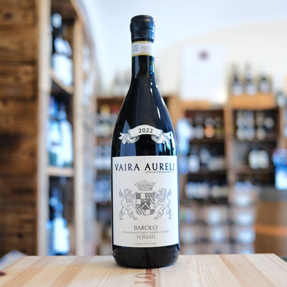 Bottiglia Barolo Fossati 2022 Vaira Aurelj Barolo Langhe Piemonte red wine bottle