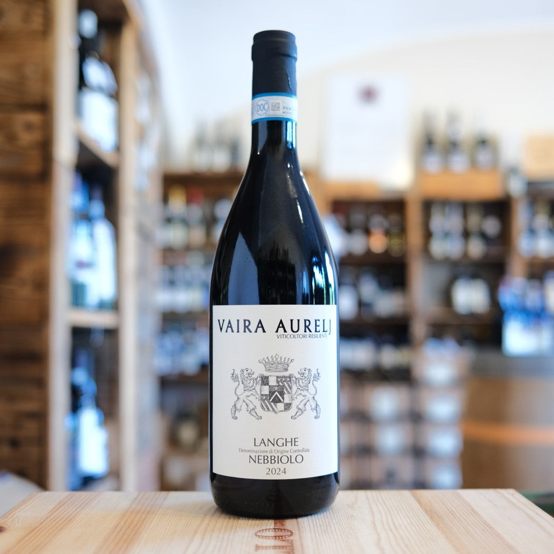 Bottiglia Langhe Nebbiolo 2024 Vaira Aurelj Vergne Langhe Piemonte red wine bottle