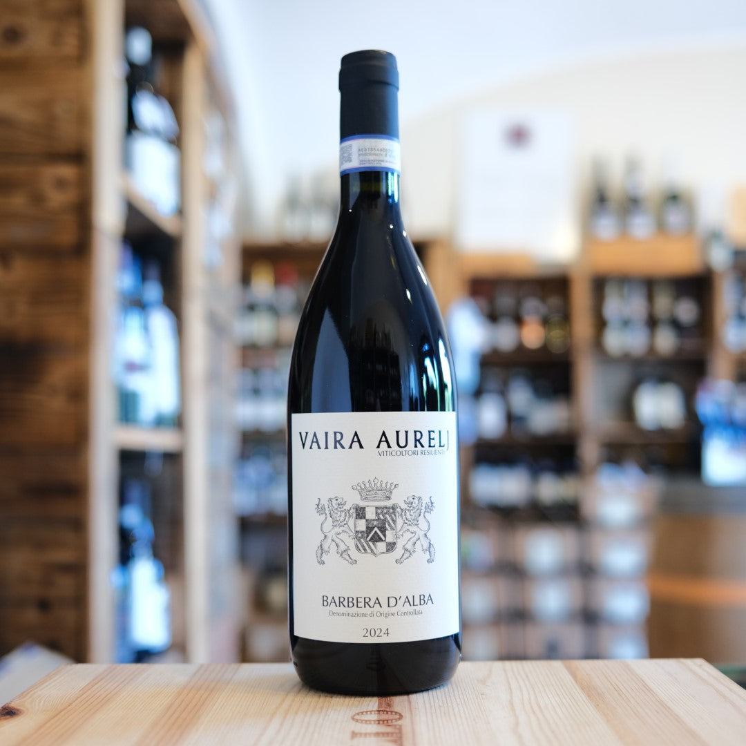 Bottiglia Barbera d’Alba 2024 Vaira Aurelj Langhe Piemonte red wine bottle