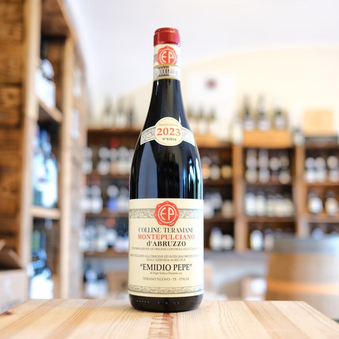 Bottiglia Montepulciano d&